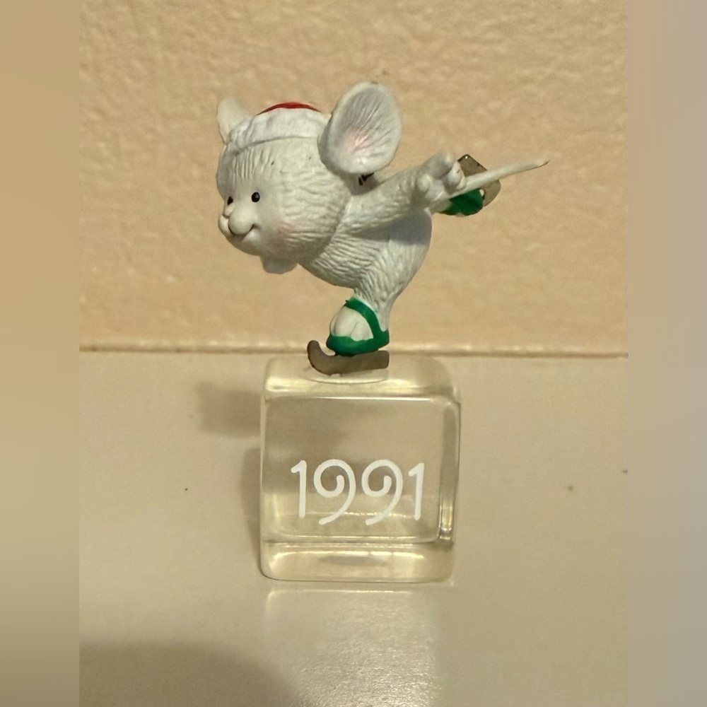 1991 Heirloom “Havin Fun” Christmas Ornament